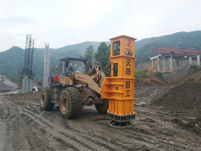 陜西路橋安康至嵐皋高速三標(biāo)